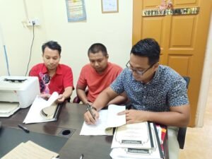 SIgn Agreement Bangla Kg Padang Raja